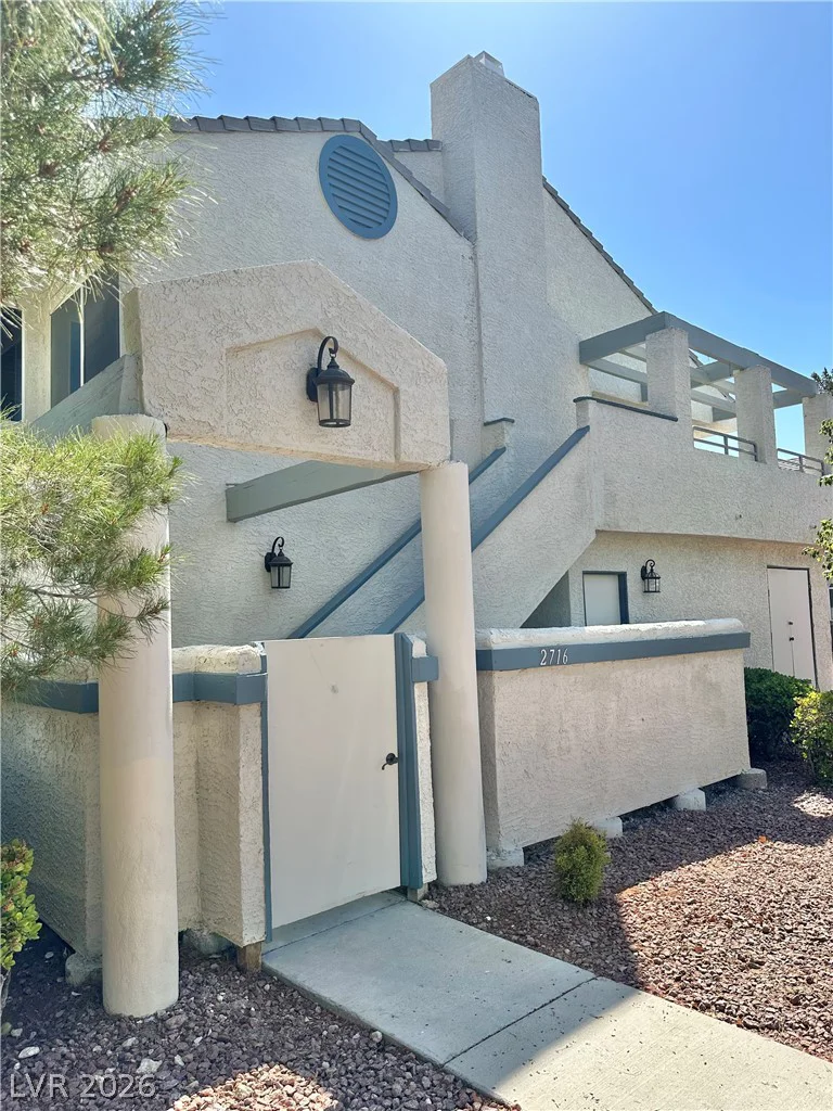 2716 LODESTONE, Las Vegas, NV 89117