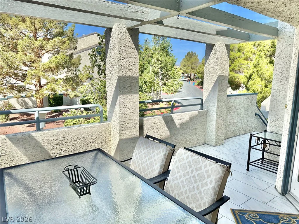 2716 LODESTONE, Las Vegas, NV 89117