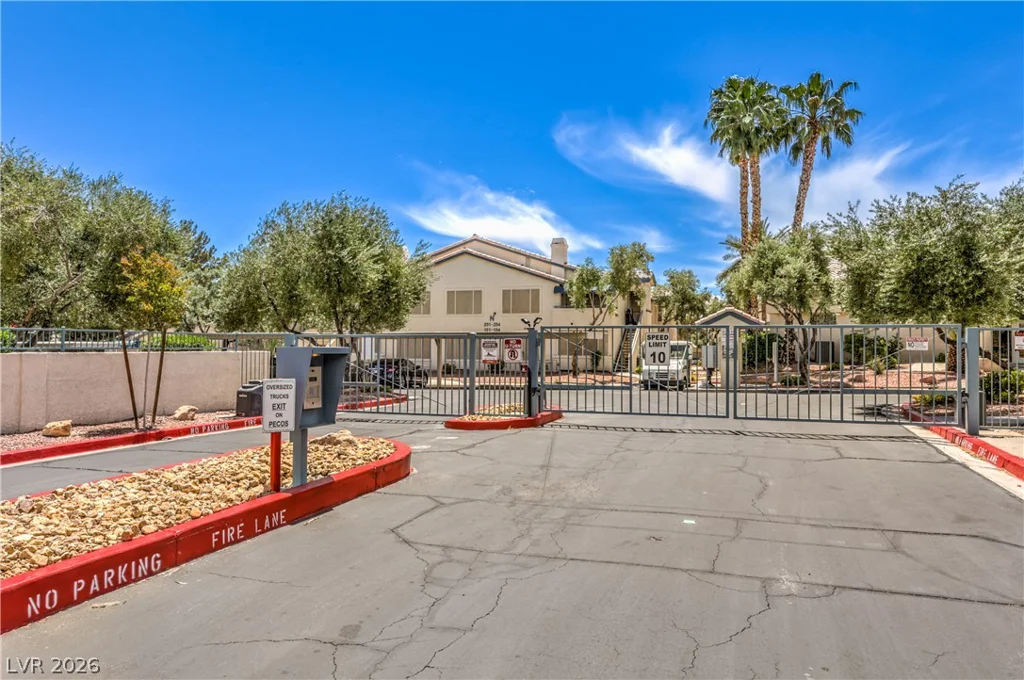 3425 Russell, Las Vegas, NV 89120