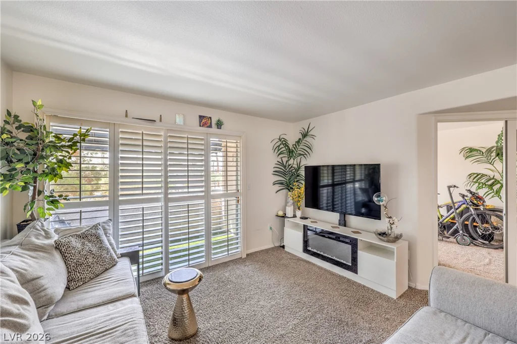 3425 Russell, Las Vegas, NV 89120