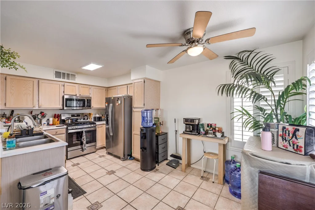 3425 Russell, Las Vegas, NV 89120