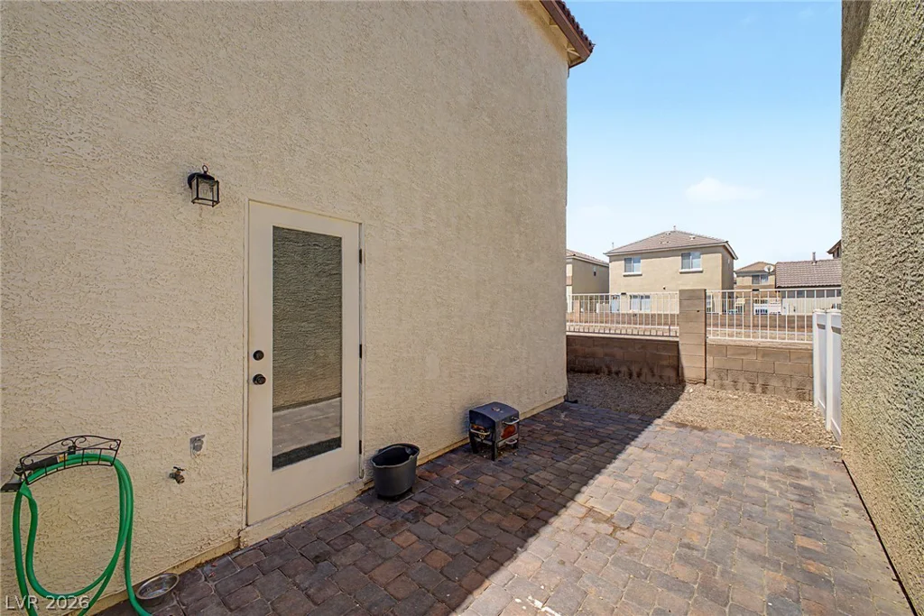 5208 Paradise Valley, Las Vegas, NV 89156