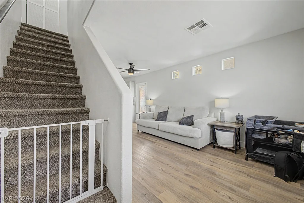 5208 Paradise Valley, Las Vegas, NV 89156
