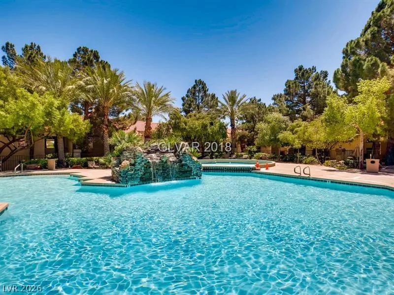 2200 FORT APACHE, Las Vegas, NV 89117