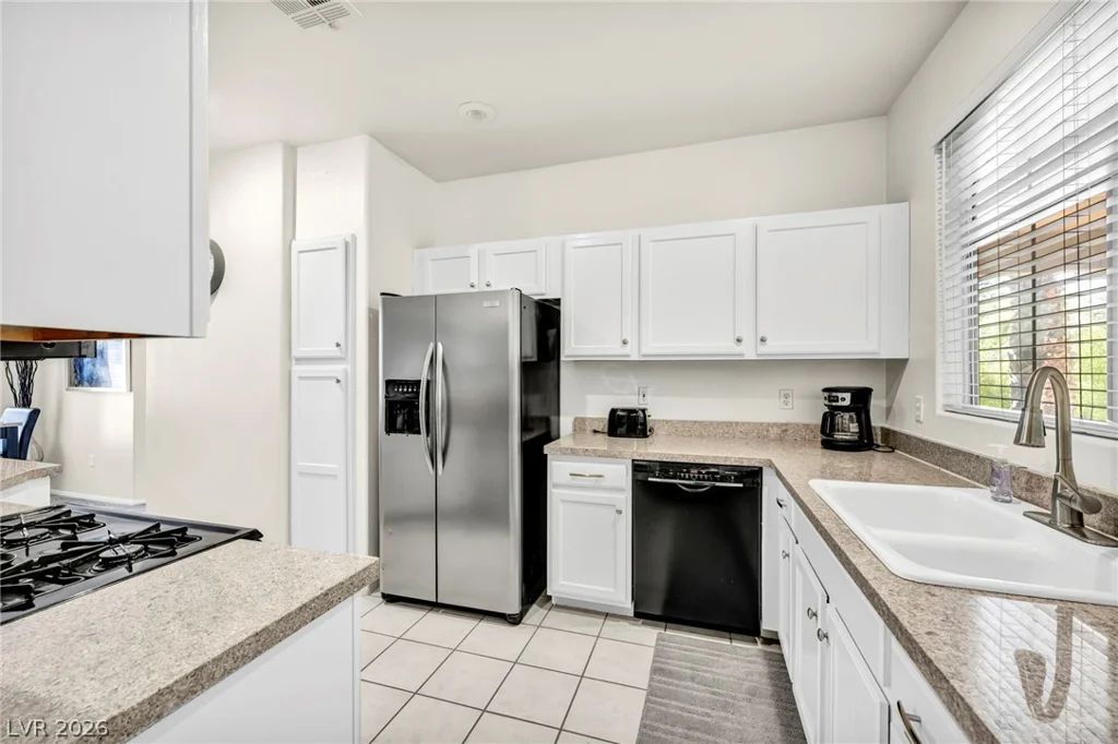 8709 Red Rio, Las Vegas, NV 89128
