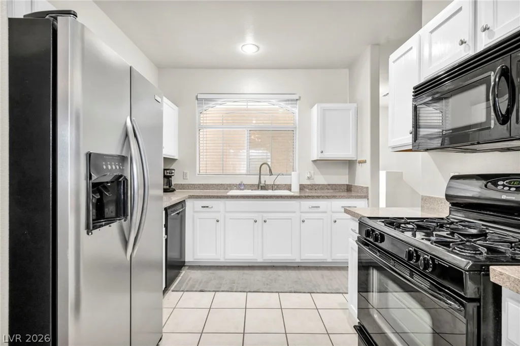 8709 Red Rio, Las Vegas, NV 89128