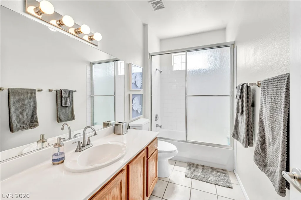 8709 Red Rio, Las Vegas, NV 89128