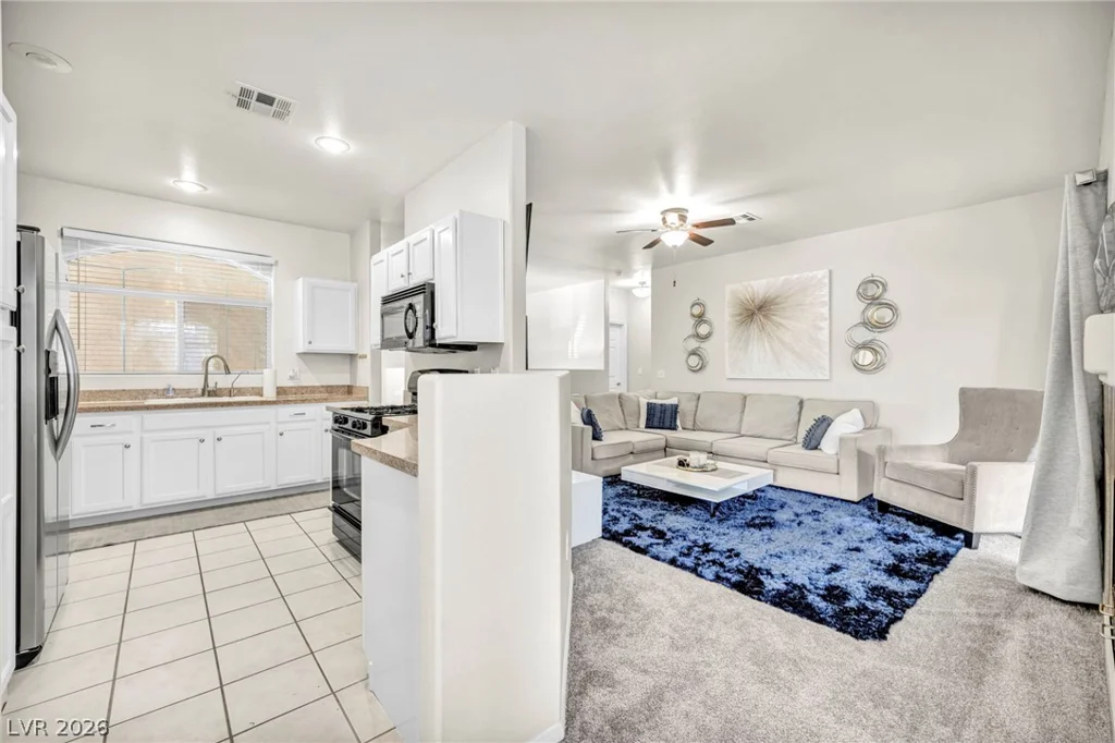 8709 Red Rio, Las Vegas, NV 89128