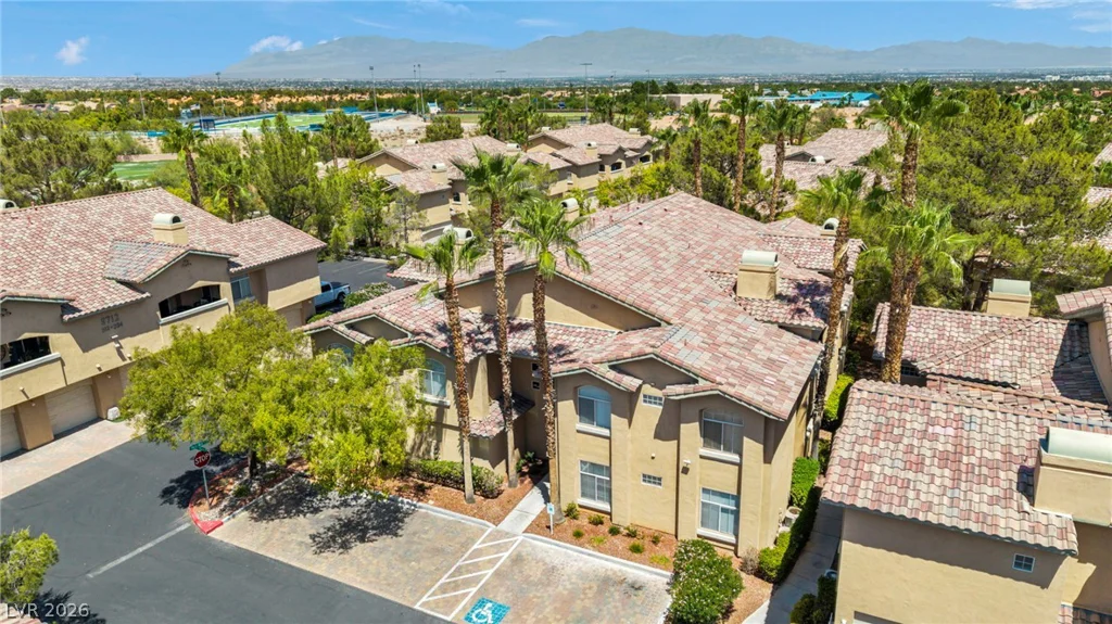 8709 Red Rio, Las Vegas, NV 89128