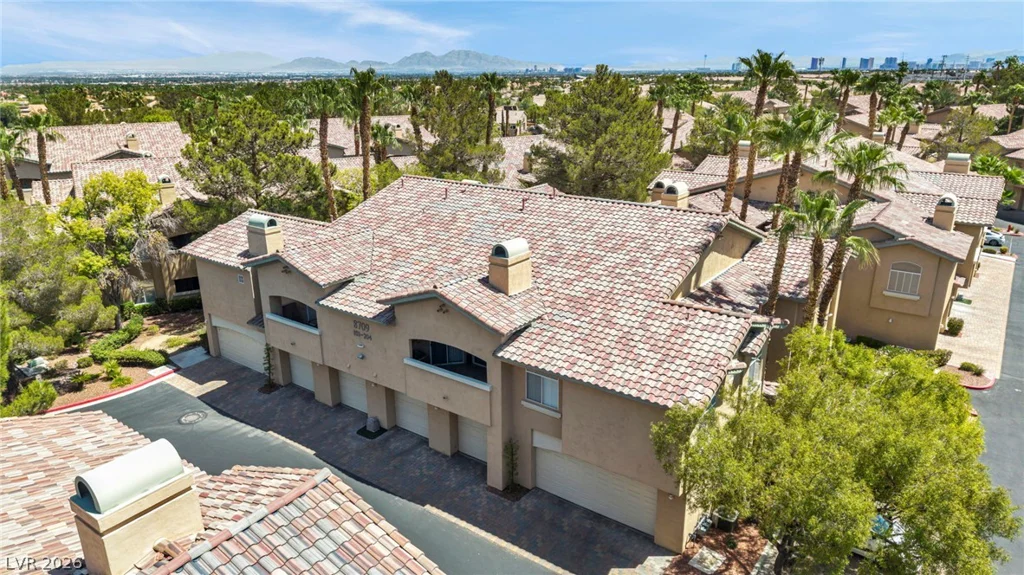 8709 Red Rio, Las Vegas, NV 89128