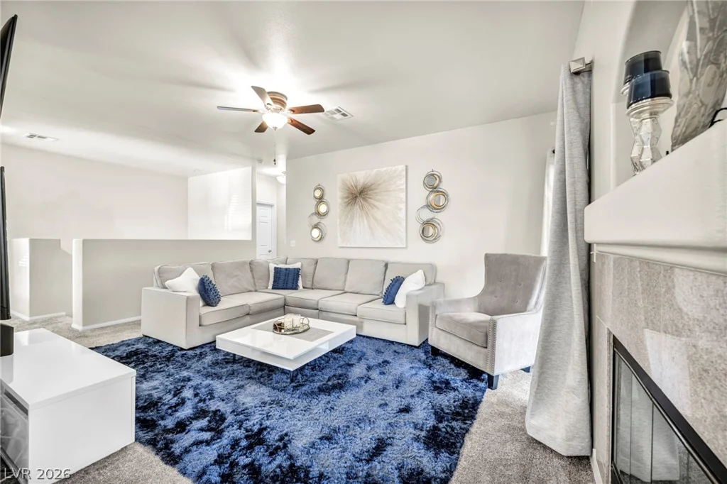 8709 Red Rio, Las Vegas, NV 89128