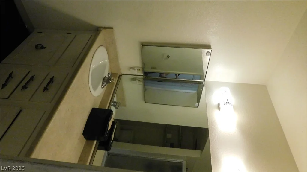 6333 Washington, Las Vegas, NV 89107