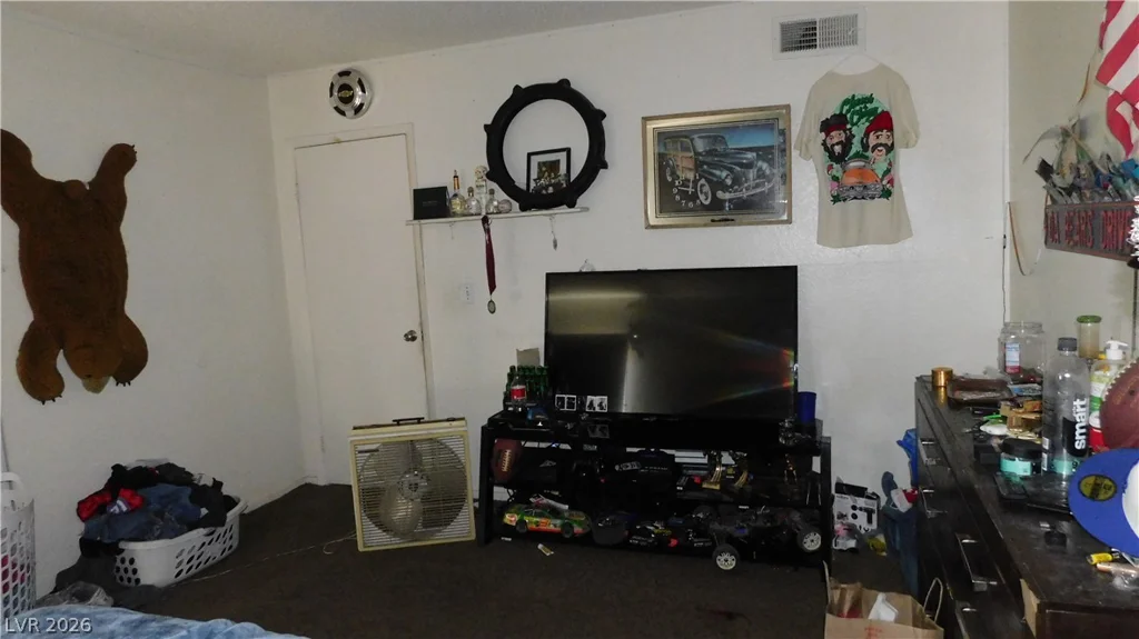 6333 Washington, Las Vegas, NV 89107