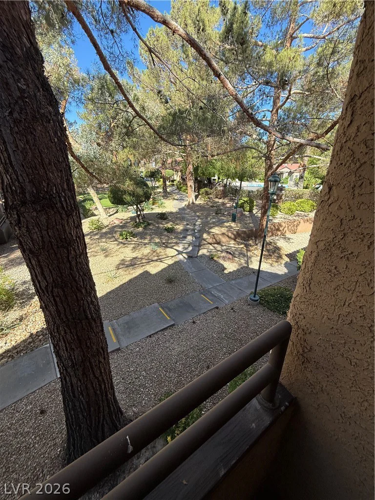 2200 FORT APACHE, Las Vegas, NV 89117