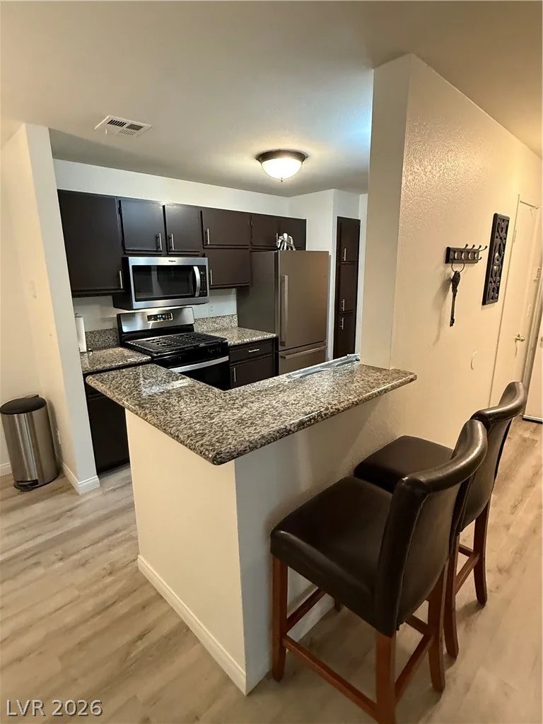 2200 FORT APACHE, Las Vegas, NV 89117