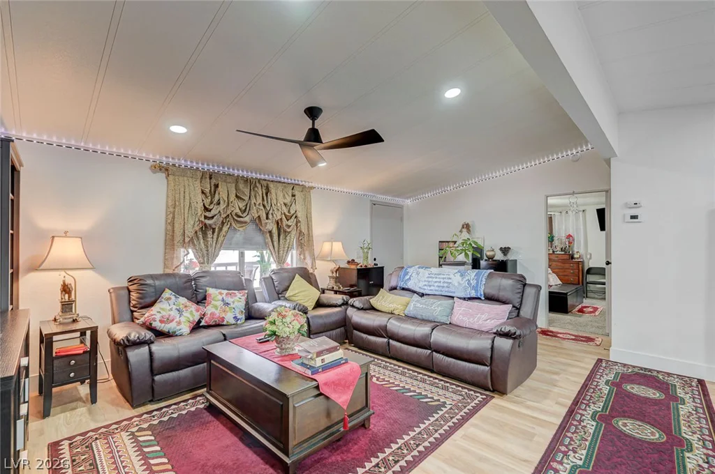 3188 Gavilan, Las Vegas, NV 89122