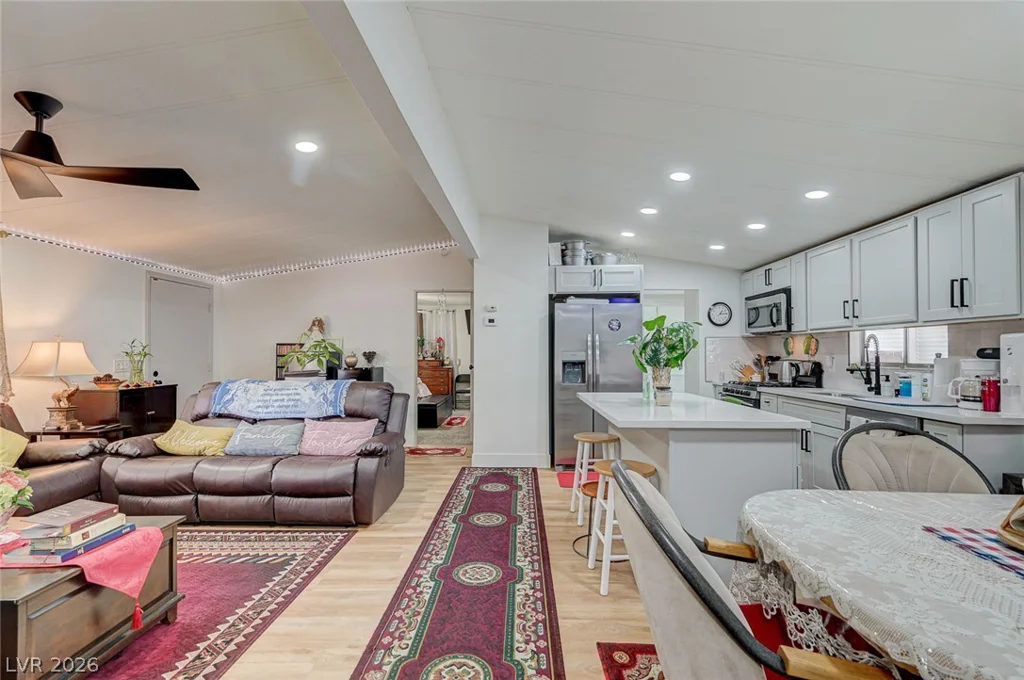 3188 Gavilan, Las Vegas, NV 89122
