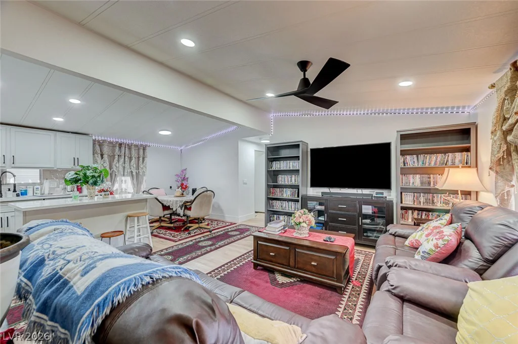 3188 Gavilan, Las Vegas, NV 89122