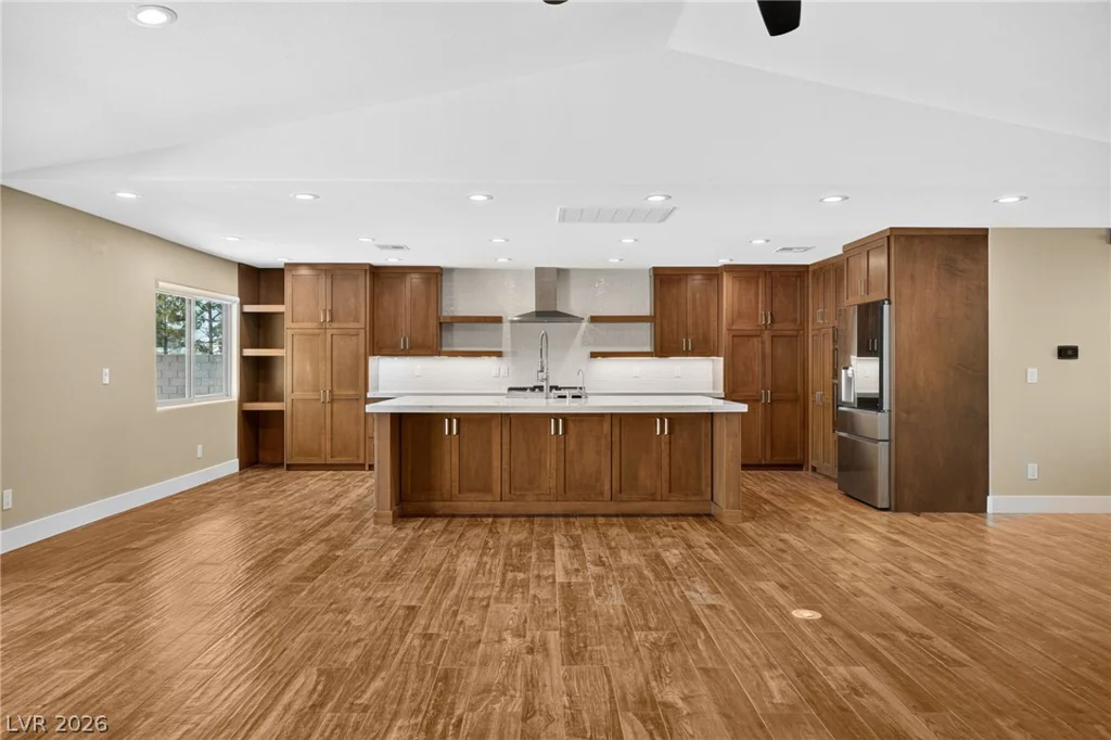 8030 La Cienega, Las Vegas, NV 89123