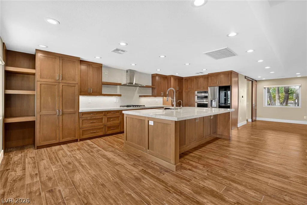 8030 La Cienega, Las Vegas, NV 89123