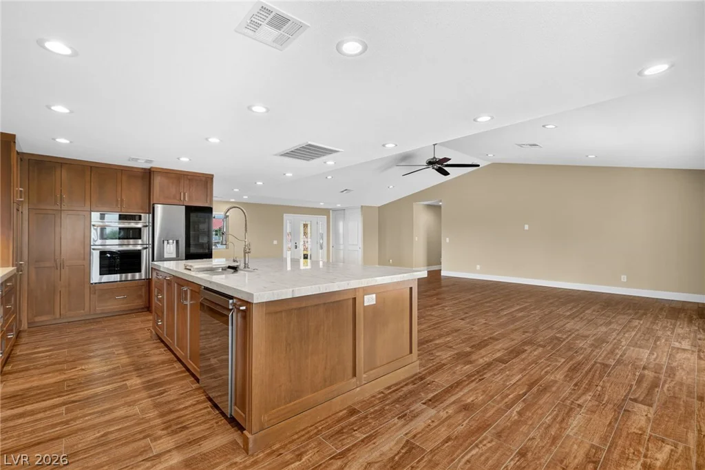 8030 La Cienega, Las Vegas, NV 89123