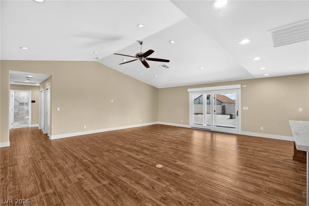 8030 La Cienega, Las Vegas, NV 89123