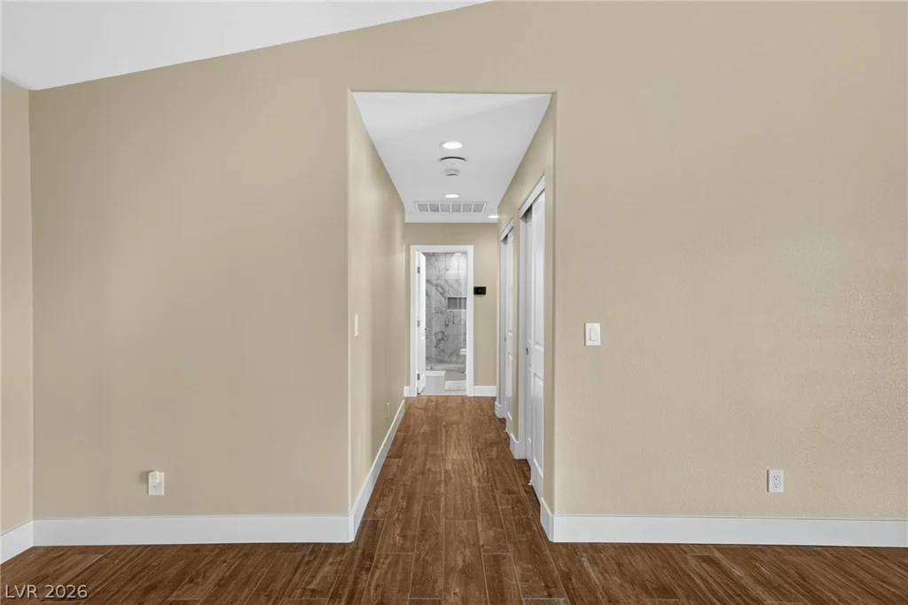 8030 La Cienega, Las Vegas, NV 89123