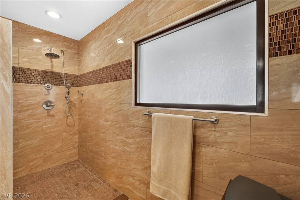 8030 La Cienega, Las Vegas, NV 89123