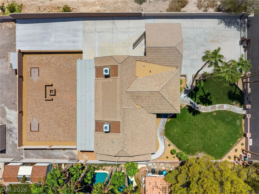 8030 La Cienega, Las Vegas, NV 89123