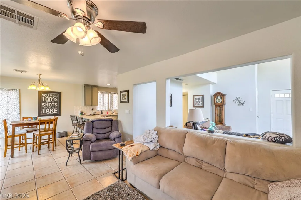 1527 Council Bluff, North Las Vegas, NV 89031