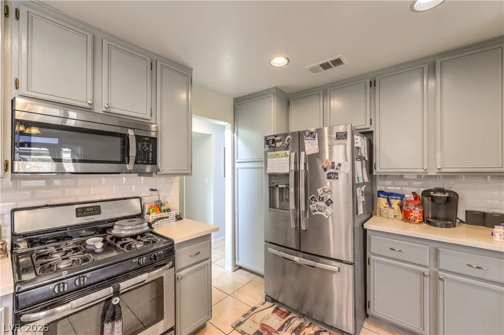 1527 Council Bluff, North Las Vegas, NV 89031