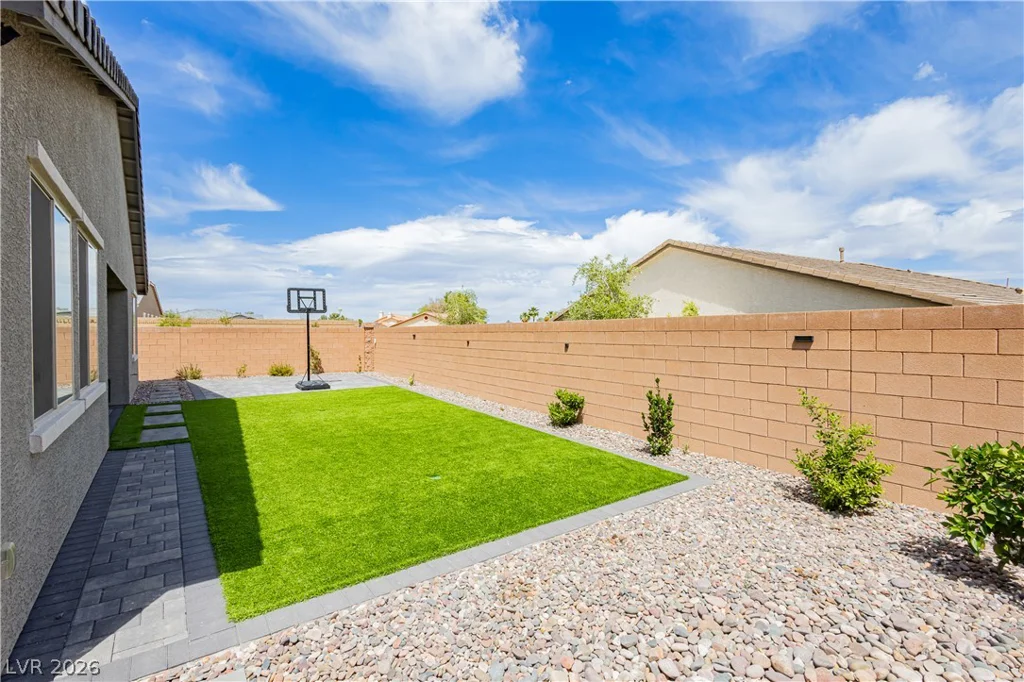 9508 Bombinate, Las Vegas, NV 89139