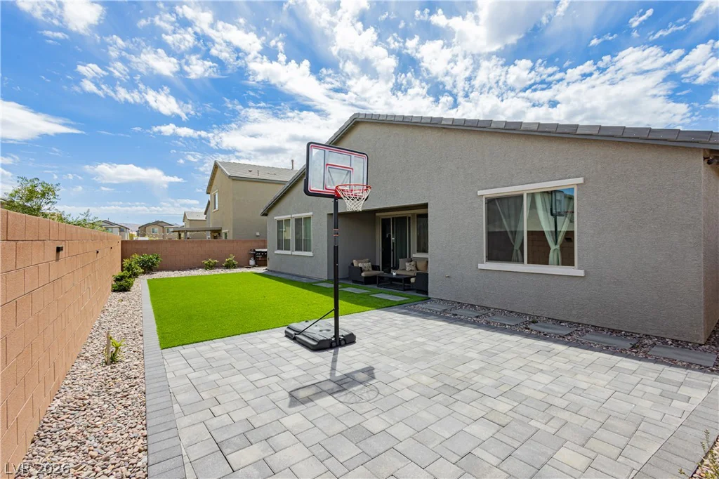 9508 Bombinate, Las Vegas, NV 89139