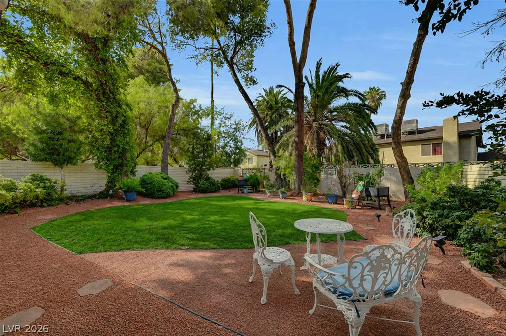 3016 Plaza De Monte, Las Vegas, NV 89102