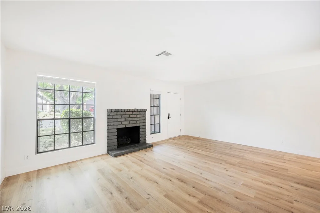 501 Buttonwood, Las Vegas, NV 89107