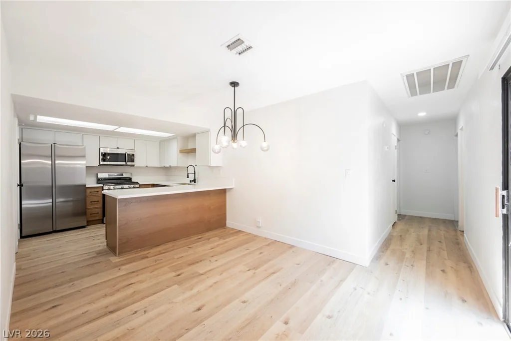 501 Buttonwood, Las Vegas, NV 89107