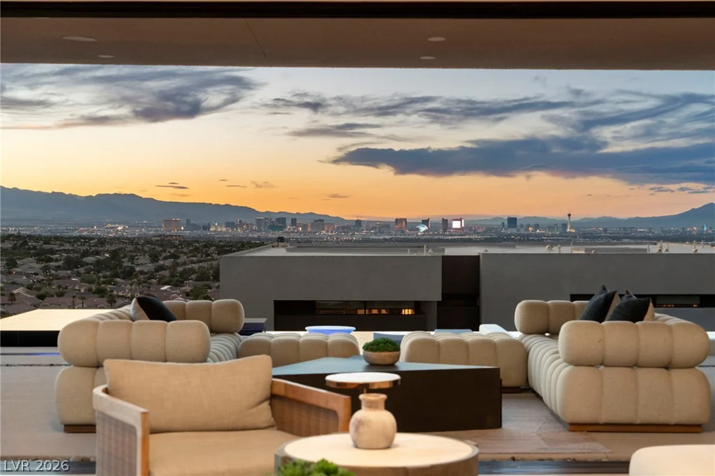 805 Dragons Eye, Henderson, NV 89012