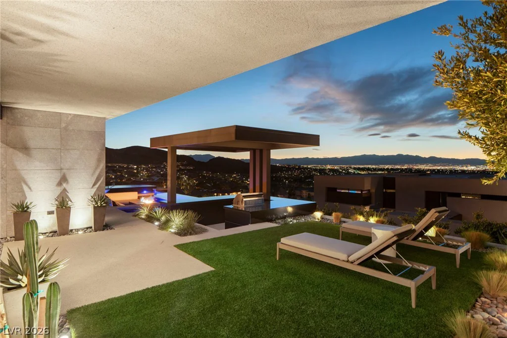 805 Dragons Eye, Henderson, NV 89012