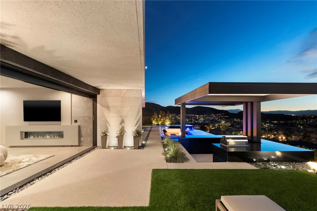 805 Dragons Eye, Henderson, NV 89012