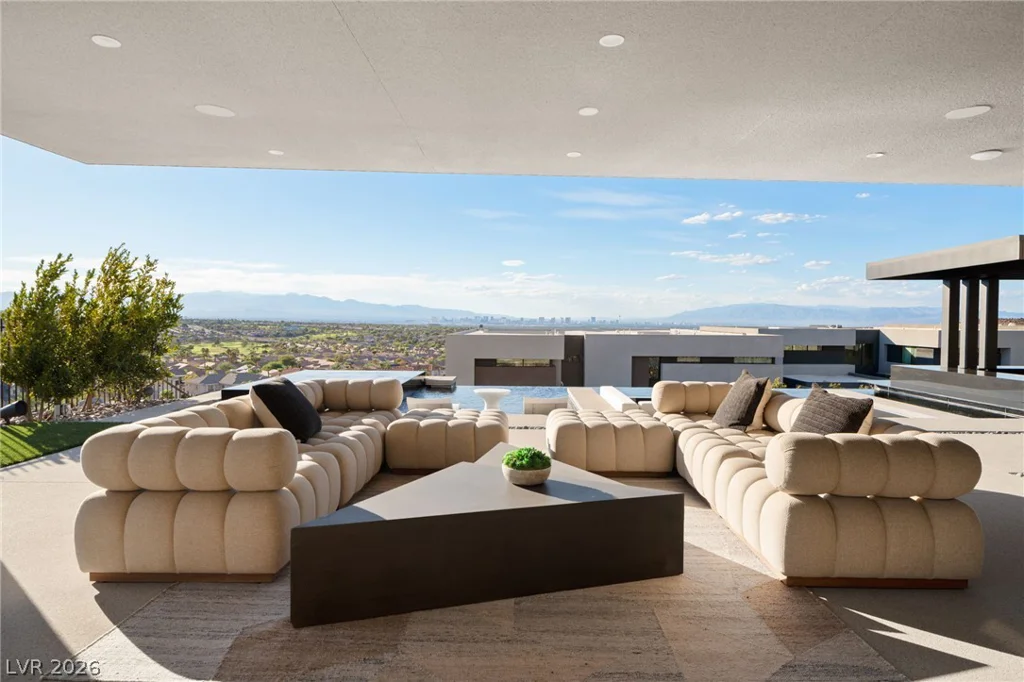 805 Dragons Eye, Henderson, NV 89012