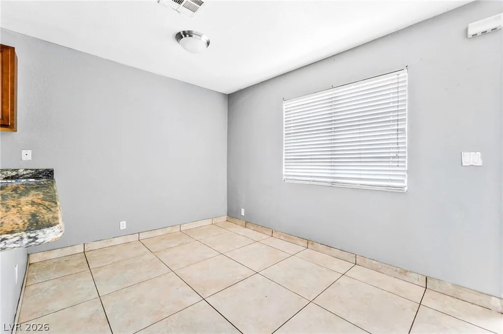 6914 Appleton, Las Vegas, NV 89156