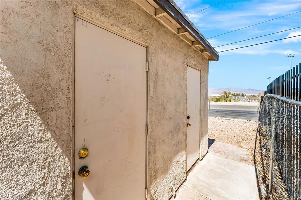6914 Appleton, Las Vegas, NV 89156