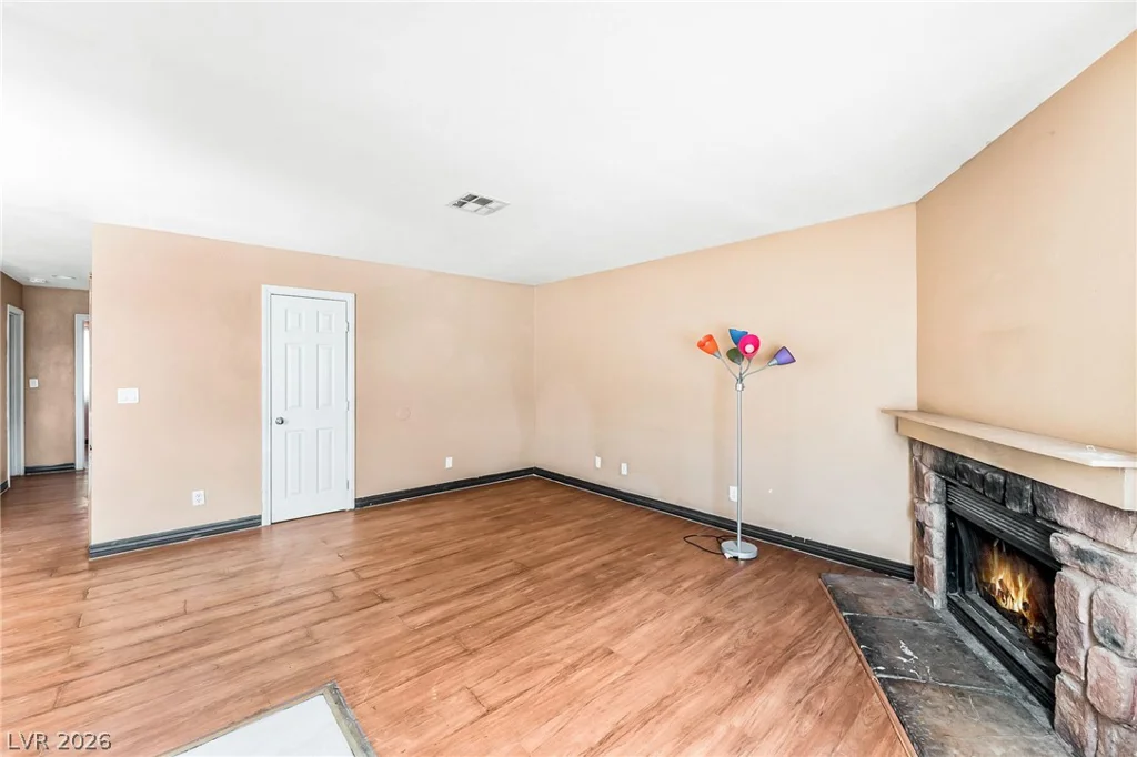 6914 Appleton, Las Vegas, NV 89156