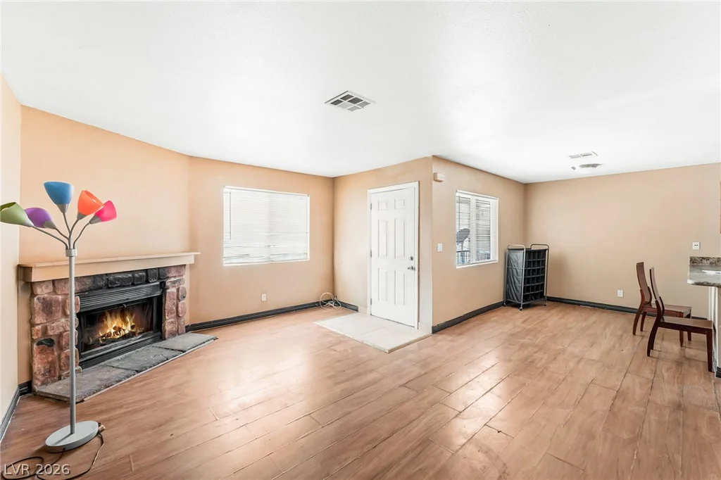 6914 Appleton, Las Vegas, NV 89156