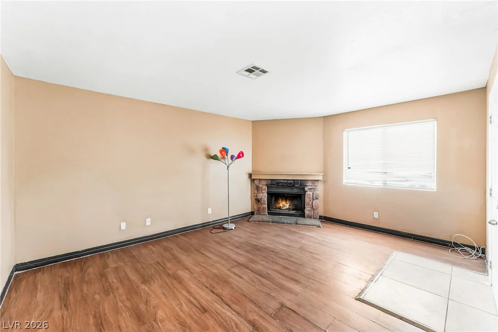 6914 Appleton, Las Vegas, NV 89156