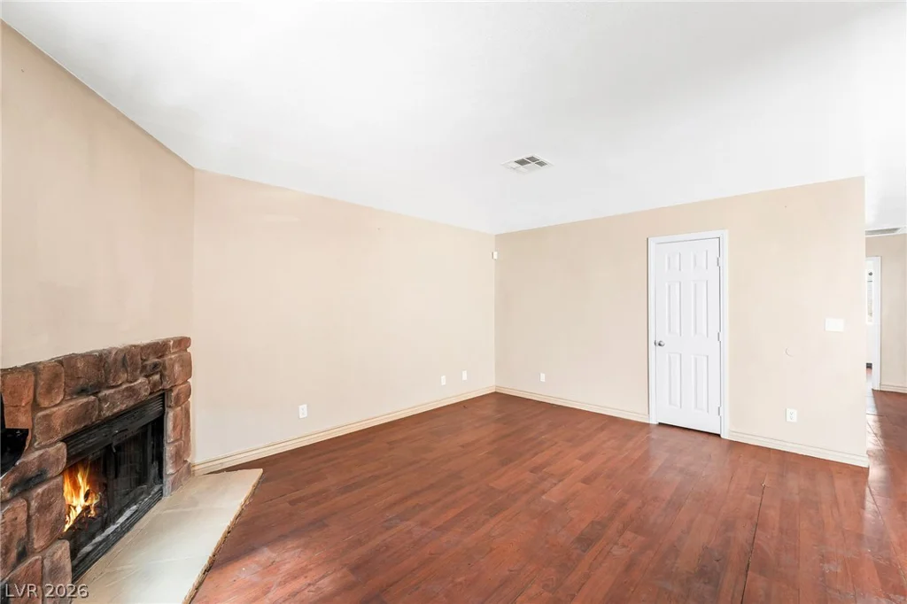 6914 Appleton, Las Vegas, NV 89156