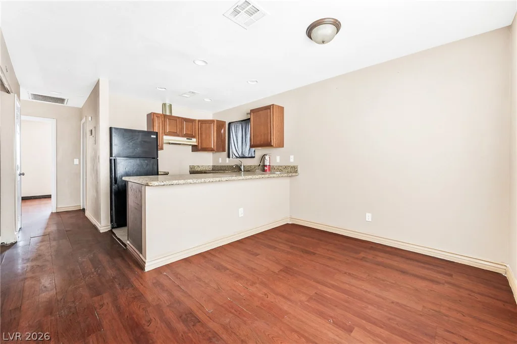 6914 Appleton, Las Vegas, NV 89156