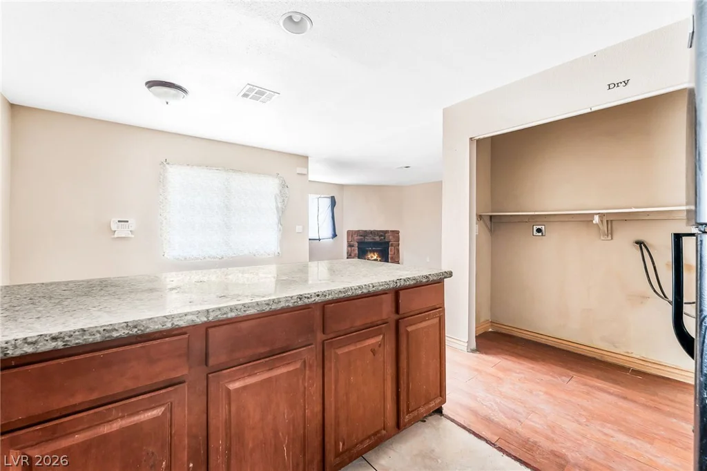 6914 Appleton, Las Vegas, NV 89156