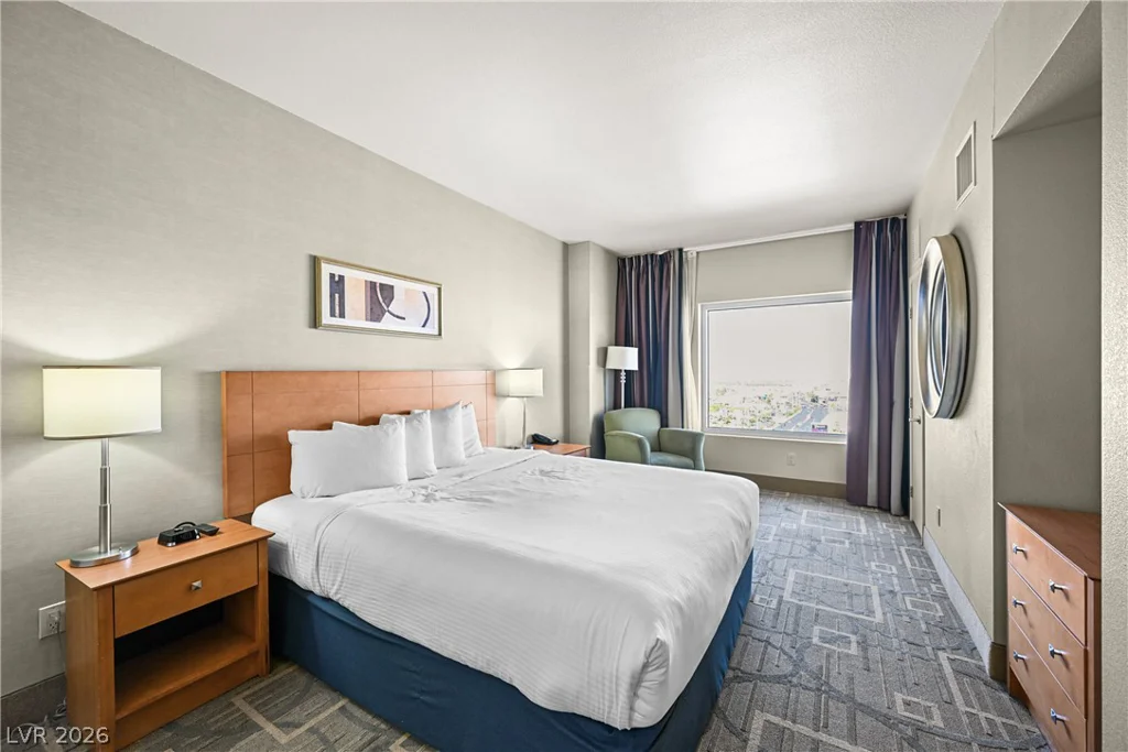211 Flamingo, Las Vegas, NV 89169