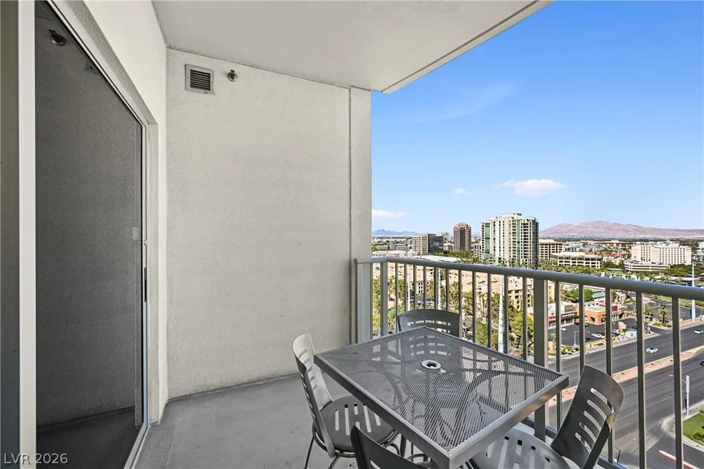 211 Flamingo, Las Vegas, NV 89169